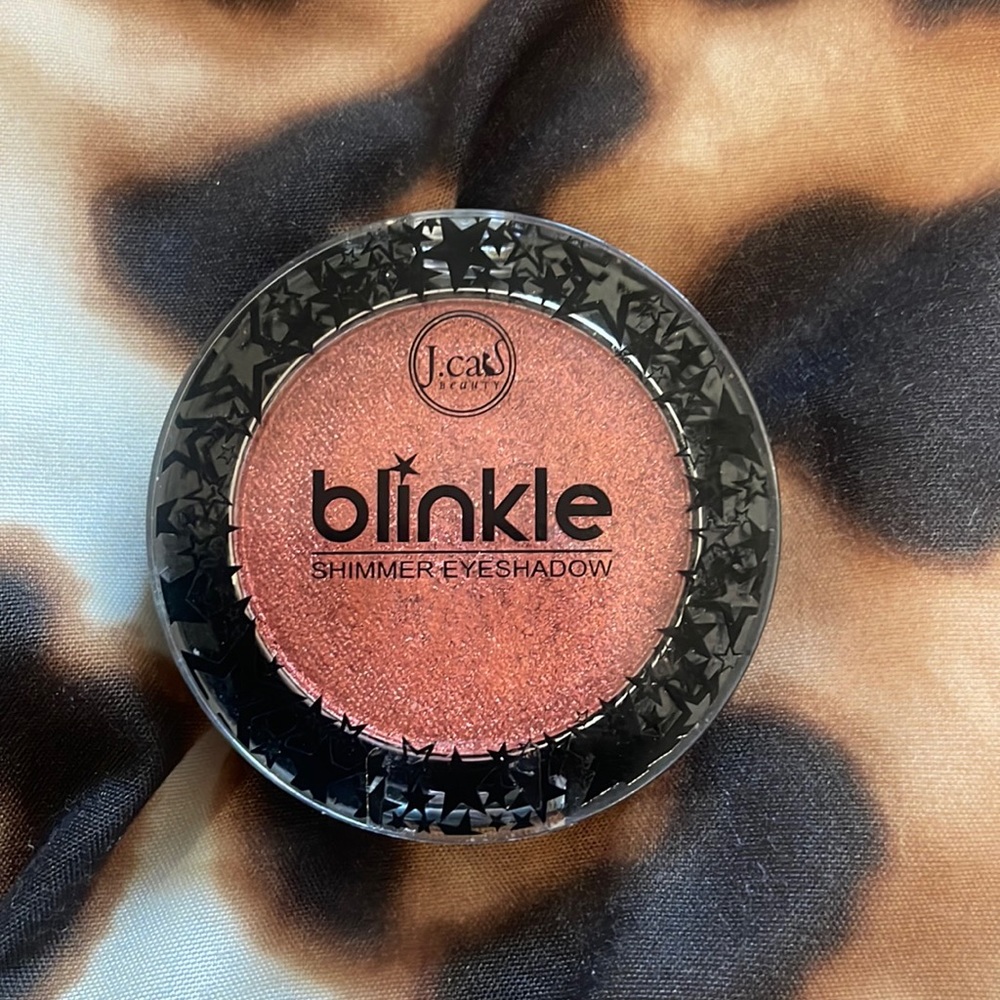 J.cat beauty blinkle shimmer eyeshadow